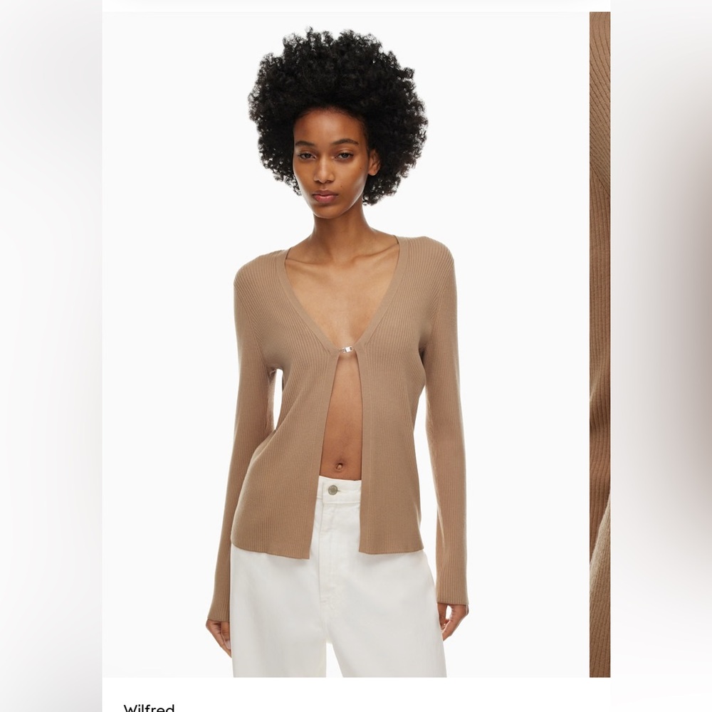 Aritzia Wilfred flock tan sweater size xs